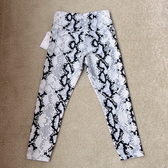 Balance Collection Small. Lack Snake Pattern Tights - Picture 2 of 8